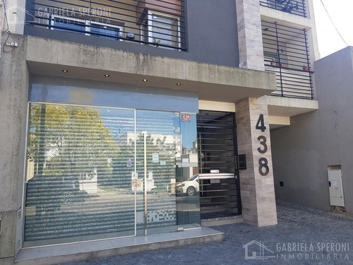 Imagen 2 de 14 de Local - Centro Banfield Este