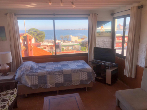 Alquiler De Casa En Piriapolis Con Vista Al Mar A Una Cuadra De La Playa