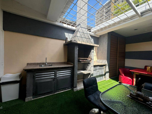 Se Vende Townhouse 168m2 Residencia Muralla Alta Urb. Los Mangos Cod 259787