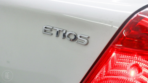 Imagen 4 de 21 de Toyota Etios X 1.5 M/t 2019