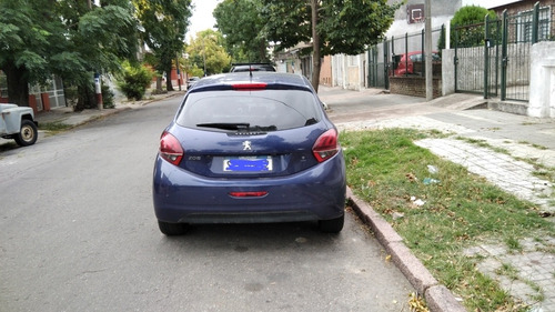 Peugeot 208 1.2 Turbo Francés