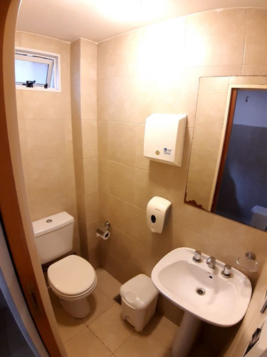 4 E/ 38 Y 39 - Local/oficina