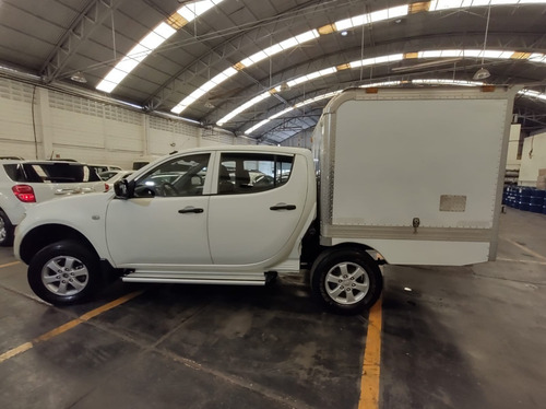 Imagen 4 de 12 de Mitsubishi L200