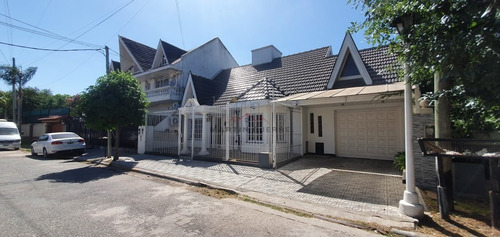 Imagen 2 de 15 de Venta Casa 6 Ambientes En Ciudad Evita
