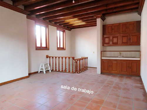 Casa Con Uso De Suelo Para Oficinas En Renta En Centro Historico Queretaro Gc