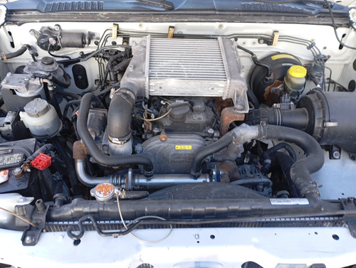 Nissan NP300 2.5 Tdi Chasis Ac 4x2 Mt