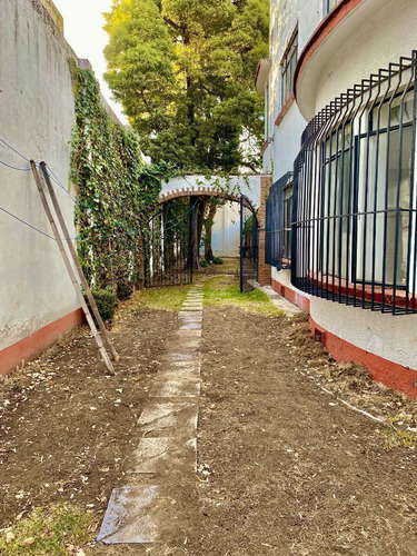 Casa En Lomas De Chapultepec/ Venta