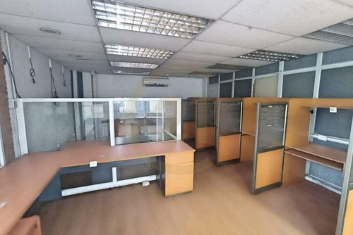Venta Local Comercial Con Oficinas Y Bodega, Stgo
