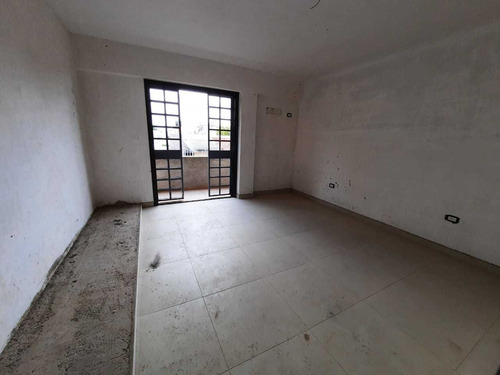 Imagen 2 de 7 de Departamentos En Complejo 81m²
