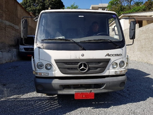 Mercedes-bens Acello 815 C Ano 2017/2018 Cabine Suplementar
