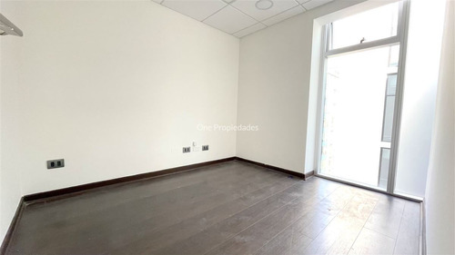 Oficina Arriendo Clinica Las Condes Moderna 2p 2e 1b Estoril