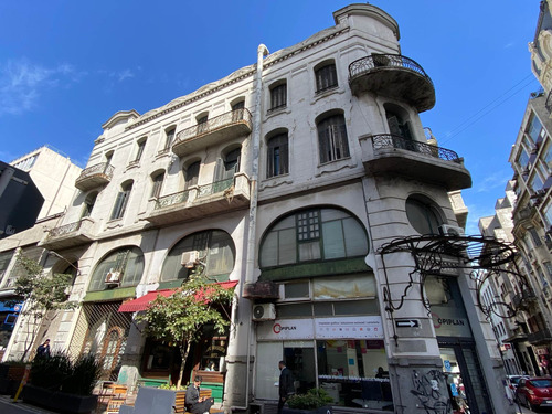 Venta De Edificio De 4 Plantas En Ciudad Vieja