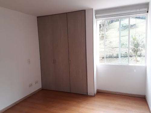 Imagen 13 de 28 de Apartamento En Arriendo Alto Del Perro 279-19454