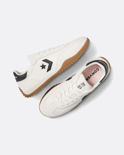 Converse Run Star Trainer Ox Egret/black/honey