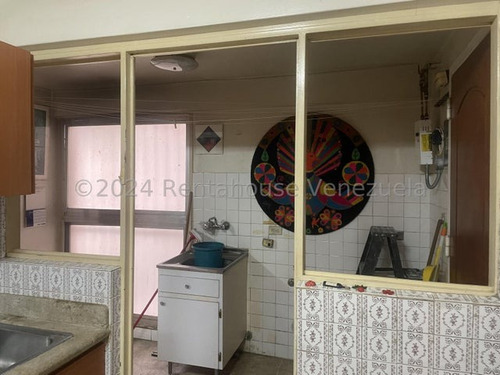 Acogedor Apartamento Con Exceelnte Distribucion La Florida Rsz
