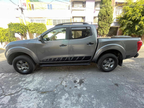 Imagen 2 de 15 de Nissan Np300 Frontier 2020 2.5 Xe Aa Mt