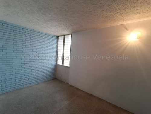 Imagen 11 de 22 de Apartamento En Venta Urb San Jacinto, Maracay 23-18584 Hc