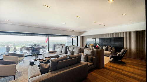 Departamento En Venta Campos Elíseos, Desarrollo De Lujo