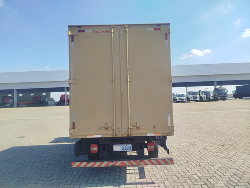 Vw 5.150 4x2 - Baú
