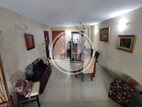 Excelente Apartamento En Urb Andres Bello Res Taguanes. 003jsc