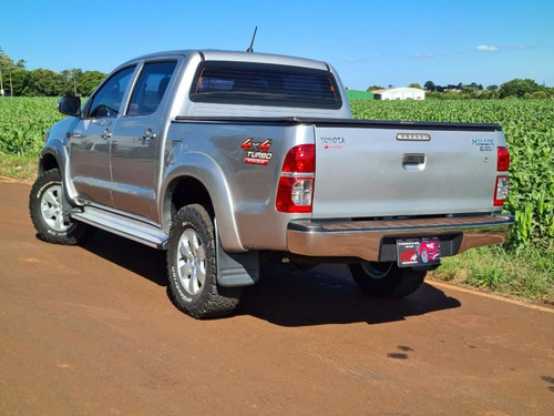 Imagen 4 de 10 de Toyota Hilux 4x4 Mec