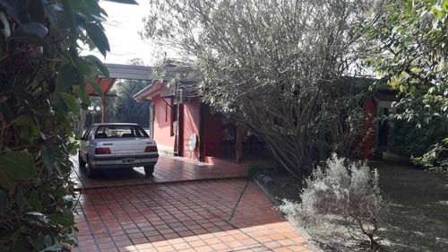 Imagen 2 de 27 de 11 E/ 472 Y 474, City Bell - Casa Sobre Lote De 20x55