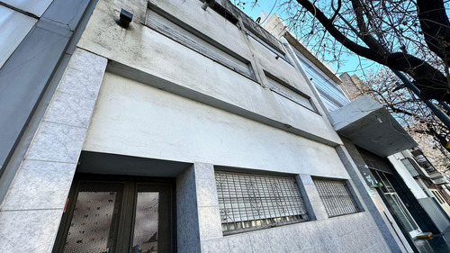 Avenida Diaz Velez 3500, Departamento Tipo Ph, 3 Ambientes Reciclado C/2 Patios Almagro