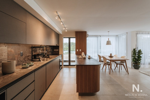 Apartamento De 3 Dormitorios Frente Al Lago - Ciudad De La Costa