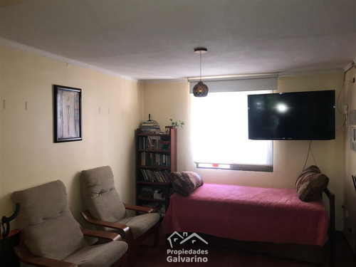 Casa En Venta De 2 Dorm. En San Joaquín