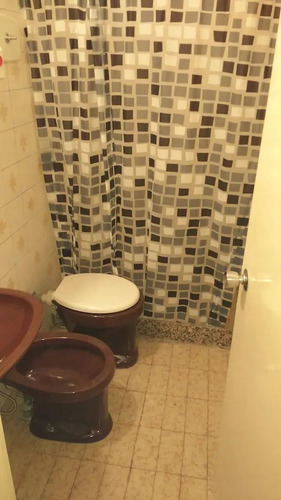 18 De Julio Y Yaguarón, Excelente Ubicación, Wifi, A/c, Para Hasta 4 Personas!