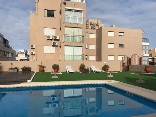 Apartamento En Alquiler Por Temporada De 2 Dormitorios En Peninsula (ref: Bpv-7244)