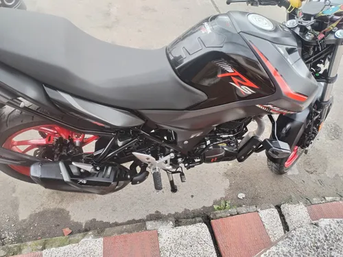 Hero Hunk 160 Rs Modelo 2025