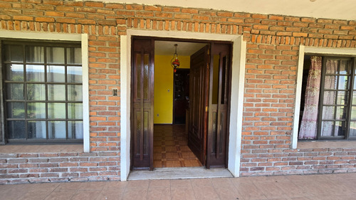 Venta Chacra 4 Dormitorios Colón Con Cochera