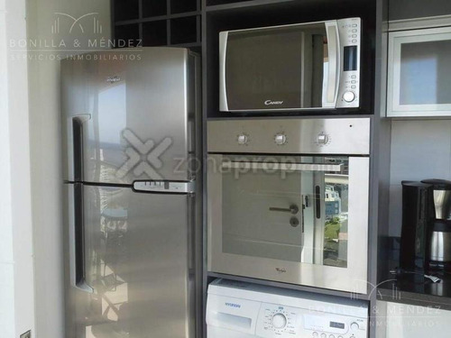 Icon Brava, 2 Dormitorios, 2 Baños, Balcón, Garage!