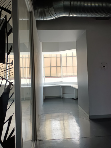 Rento Oficina 630 M2, En El Mejor Corredor De Edificios Corporativos De Oficinas