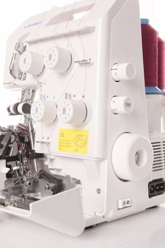 Máquina de coser overlock Juki portable