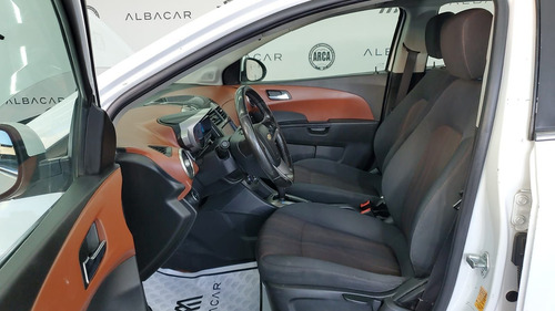 Imagen 11 de 15 de Chevrolet Sonic 2016 1.6 Ltz At