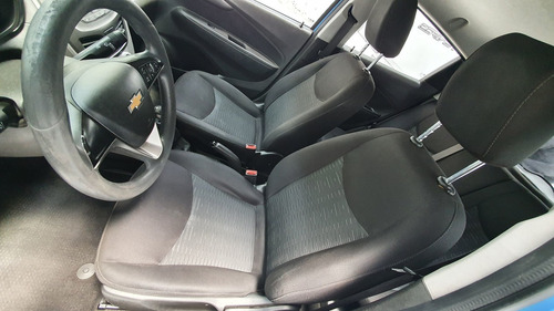 Imagen 8 de 13 de Chevrolet Spark 2017 1.4 Lt Mt