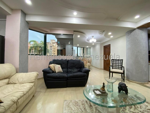 En Venta Hermoso Apartamento En Urb. La Soledad #25-21841 Rm