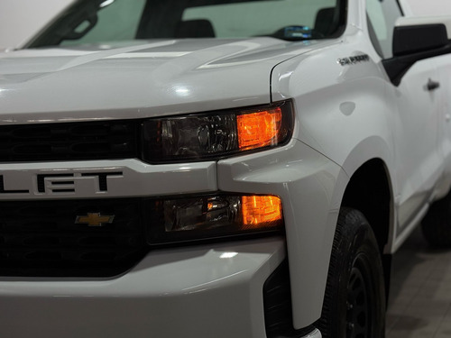Chevrolet Silverado 4.3 V6 1500 WT Cabina Regular 4x2 At