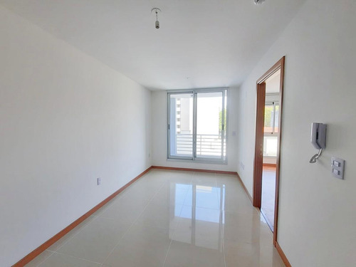 Imagen 2 de 13 de Apartamento 1 Dormitorio Cordón A Estrenar!