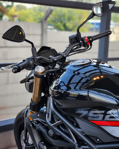 Imagen 14 de 25 de Benelli 752 S - Mejor Contado - Ahora 12/18 No Mt-07 Z400 F