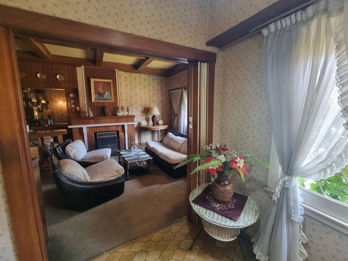 Casa En Venta 4 Amb Con Jardín Y Pileta. Padua