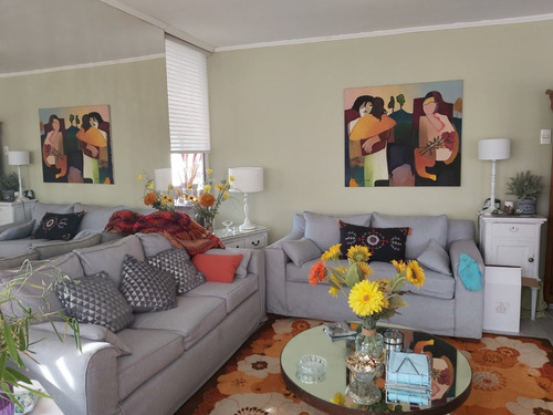 Departamento Cercano Al Barrio Los Castaños,esquina El Aromo