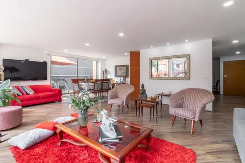 Apartamento En Venta En Chicó Navarra. Cod V11913