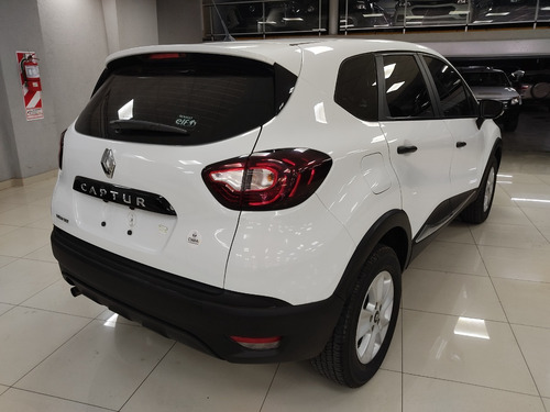 Imagen 3 de 15 de Renault Captur 1.6 Life 2019