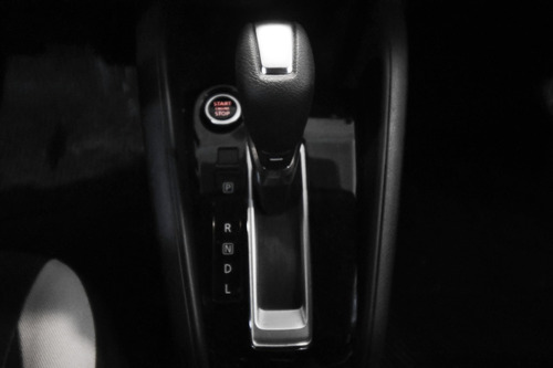 Imagen 13 de 15 de Nissan Versa 2020 1.6 Advance At