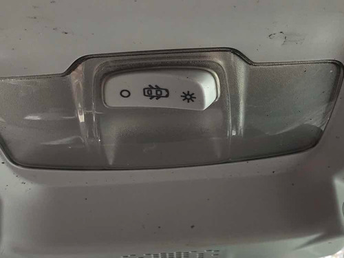 Imagem 2 de 7 de Luz Do Teto Peugeot 208