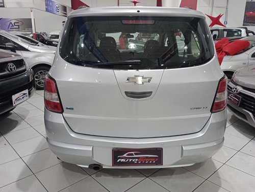 Imagem 11 de 25 de Chevrolet Spin 1.8 Lt 8v Flex 4p Automático 2014 5 Lugares