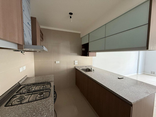 Monoambiente Con Balcón- Venta Almagro A Estrenar